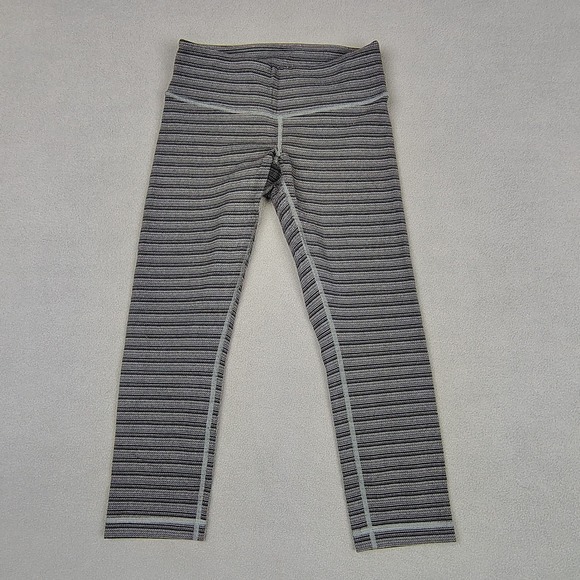 Lululemon Leggings Lot Women 4/6 Multicolor Cropped Athleisure Yoga Gym 6 Count - Picture 11 of 16